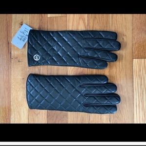 Michael Kors Black Leather gloves